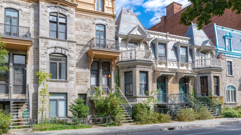 Inmigracion-Canadiense-victorian-house